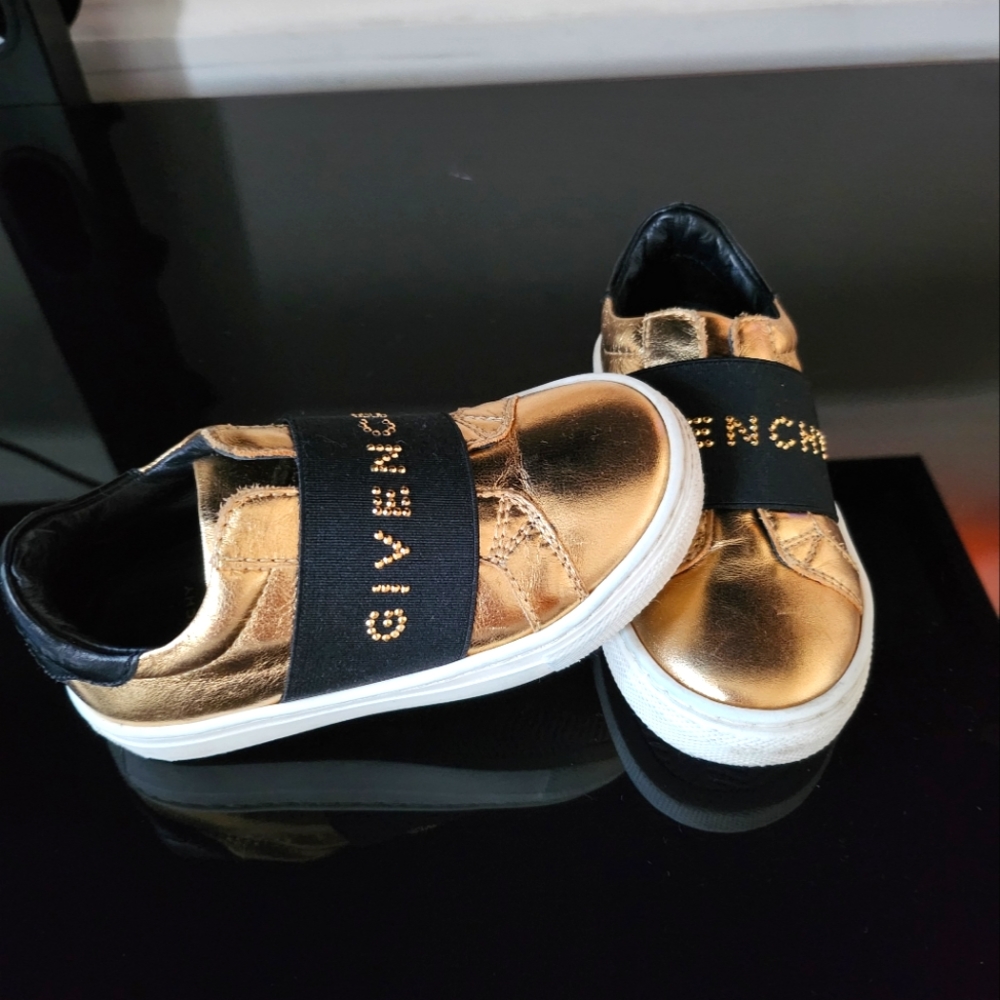 Girls Shoes